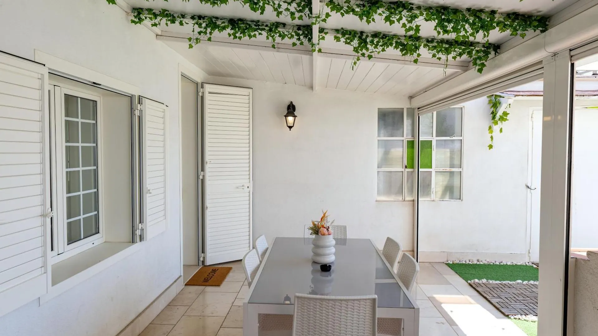 150Mq Rooftop Paradise - Spacious Private Terrace Bari Appartamento