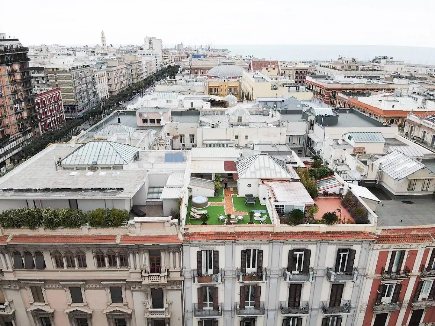 150Mq Rooftop Paradise - Spacious Private Terrace Bari