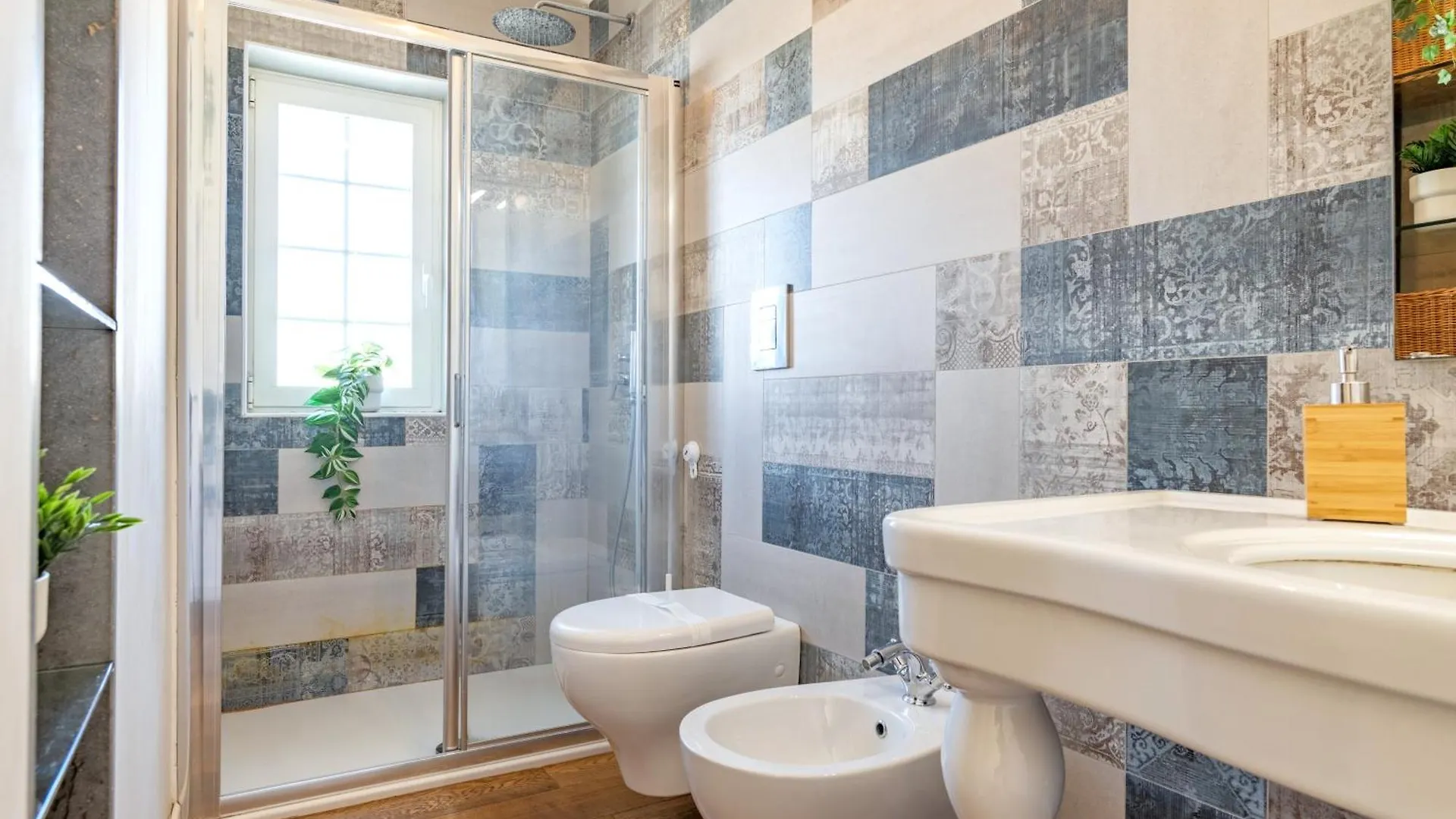 150Mq Rooftop Paradise - Spacious Private Terrace Bari