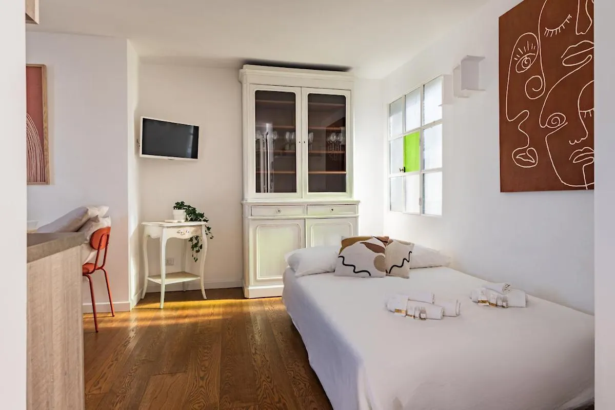 150Mq Rooftop Paradise - Spacious Private Terrace Bari Italy